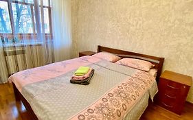 Квартира На Воскресенці, Поруч Метро Лівобережна, Інститут Серця, Мвц